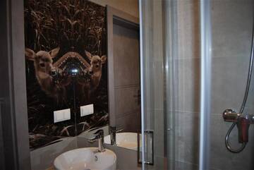 Фото номера Стандартный трехместный номер Отели типа «постель и завтрак» Villa Natura Zator Przeciszów г. Затор 16