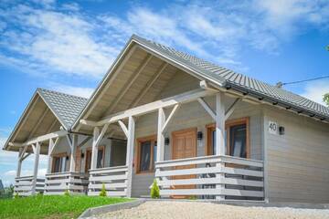 Фото номера Дом с 2 спальнями Дома для отпуска Forest Camp - domki Zator, ogrzewane noclegi г. Затор 17